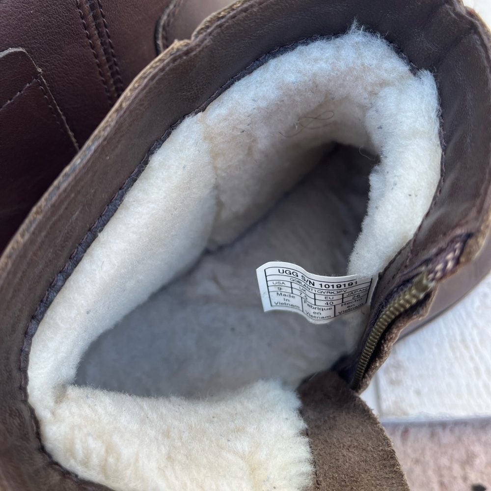UGG Rea Brown Leather Booties size 9 - Picture 10 of 15